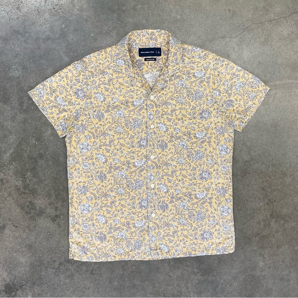 Abercrombie & Fitch Linen Blend Floral Print Button Up Shirt - Picture 2 of 8